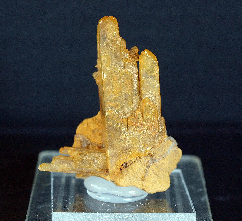 Celestina
4 x 3 cm
(Autor: Pedro Antonio)
