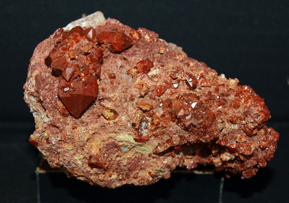 Cuarzo (variedad jacinto de compostela)
6.5 x 4.5 cm
(Autor: Pedro Antonio)