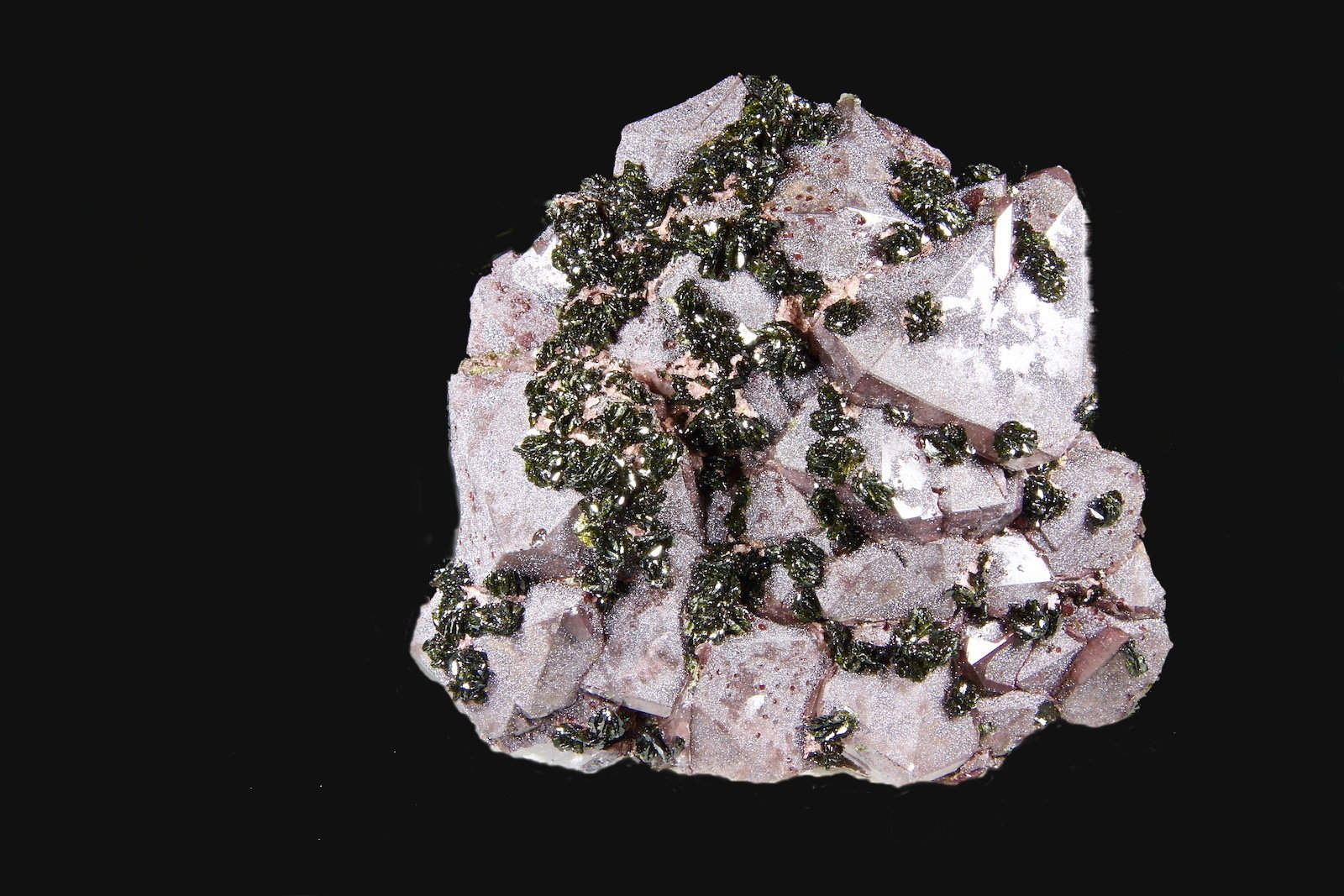 Cuarzo, Epidota, Hematites
12,8 x 10,6 cm
(Autor: Xavier bordas)