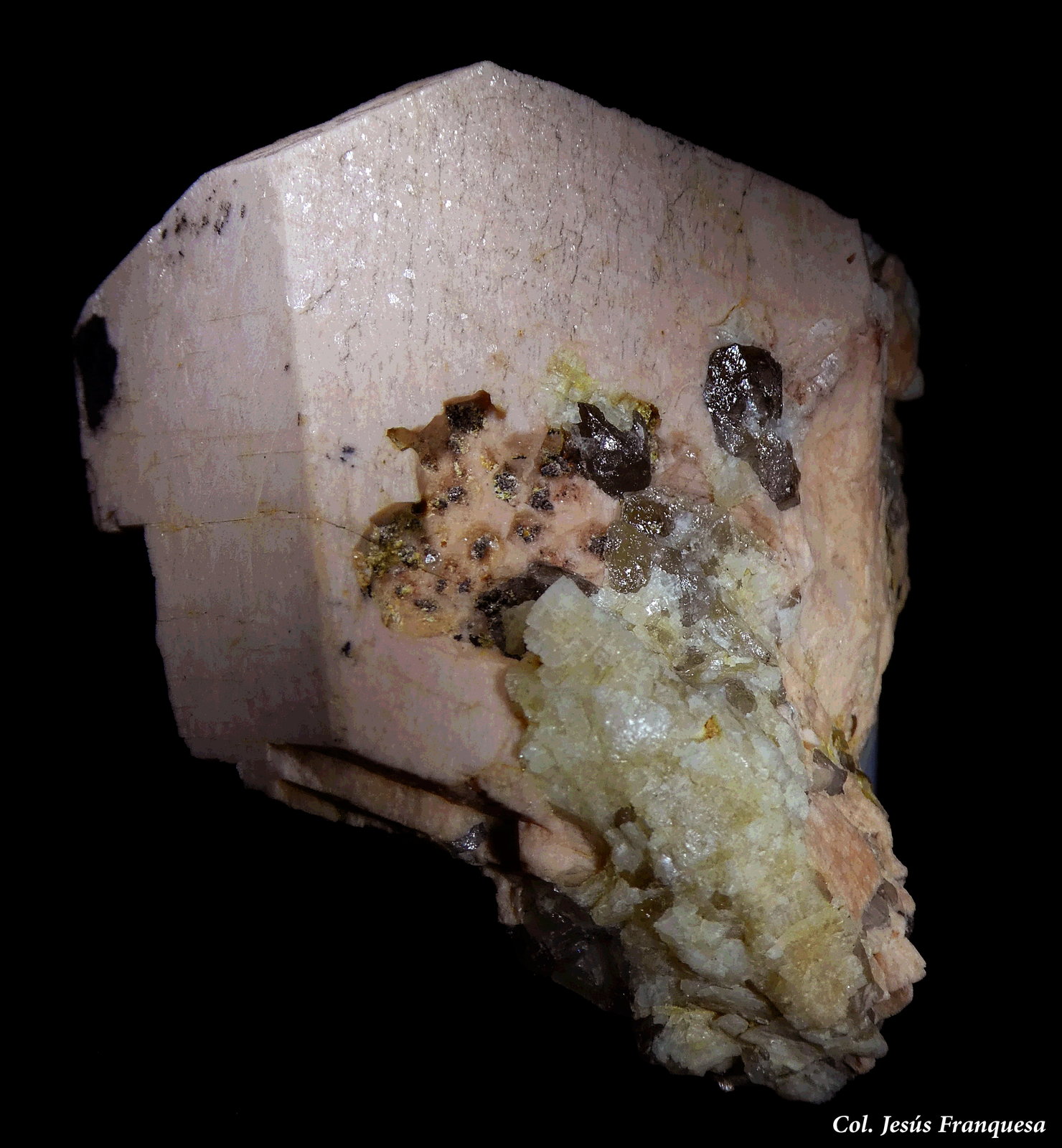 Microclina y Albita.
60x45 mm.
(Autor: Jesus Franquesa Baucells)