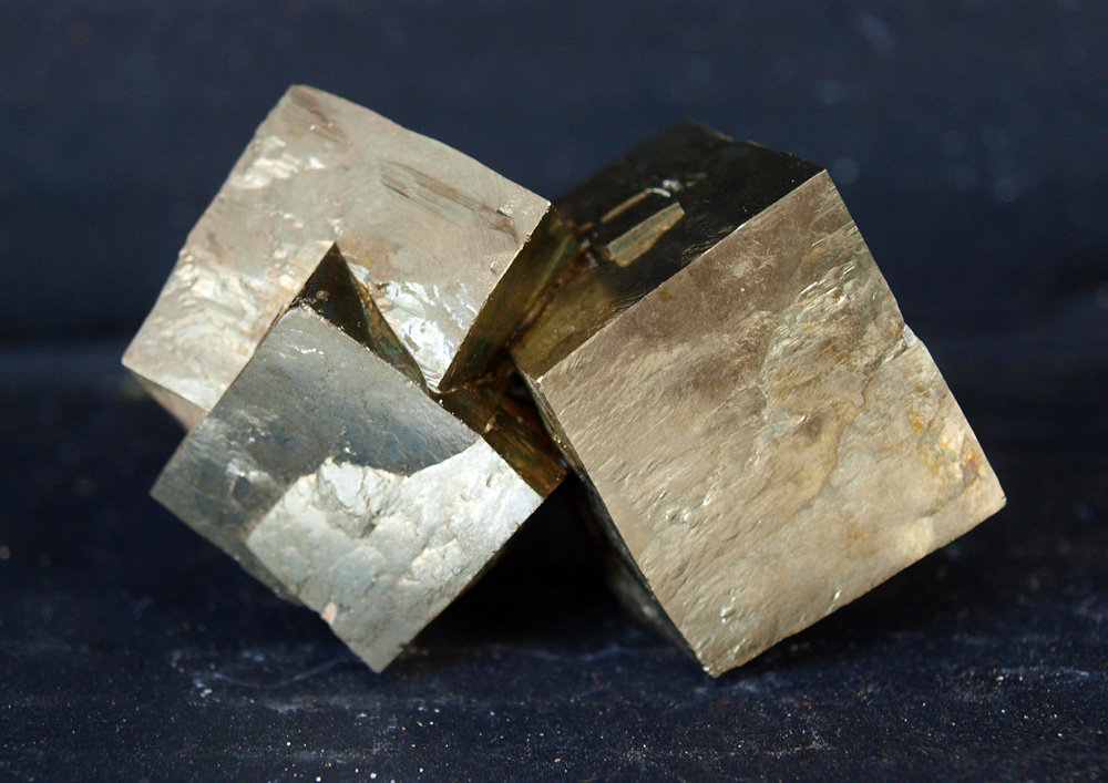 Pirita
5 x 3.5 cm
(Autor: Pedro Antonio)
