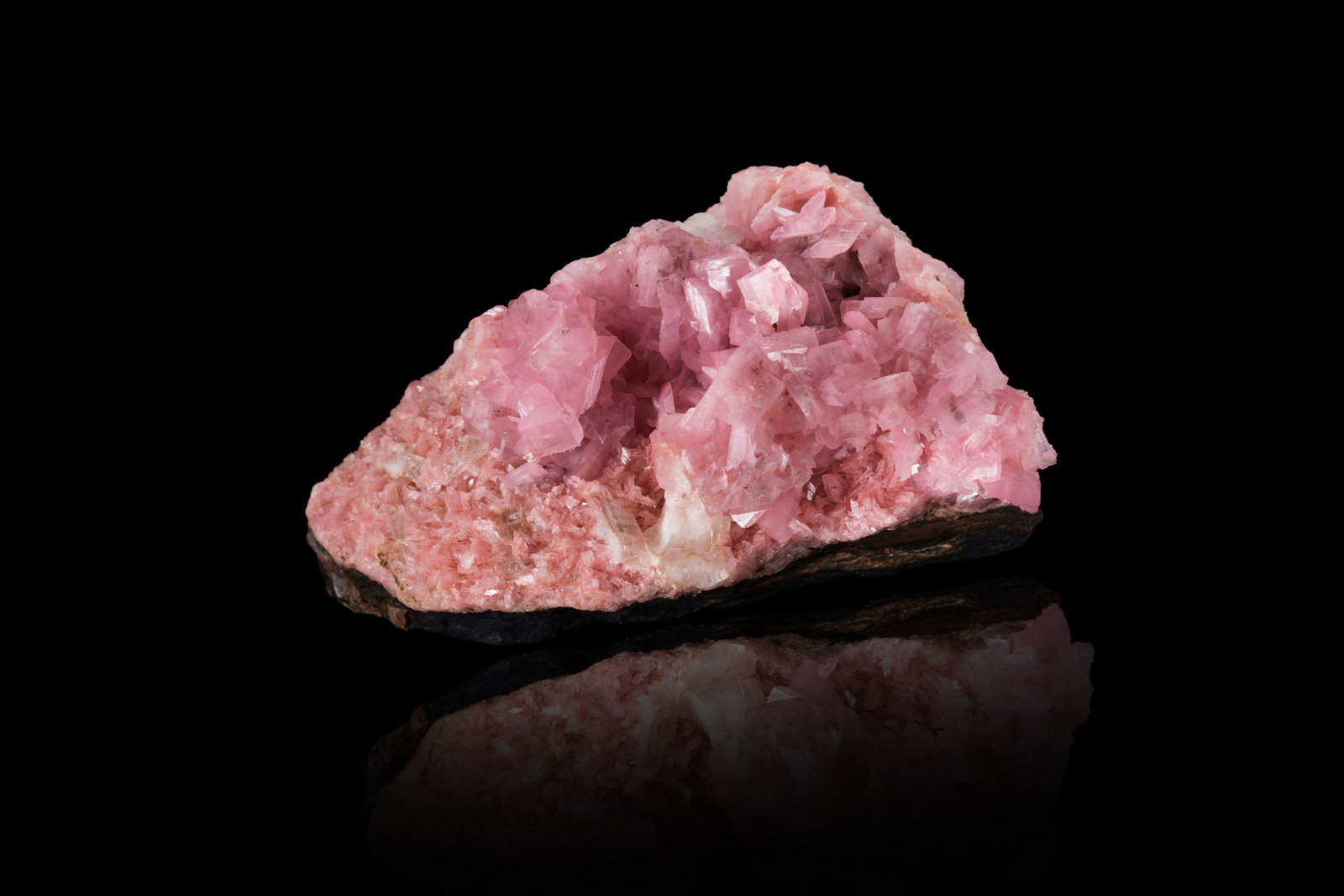 Marshallsussmanita
8,5 x 6 x 6 cm
(Autor: Museo MIM)