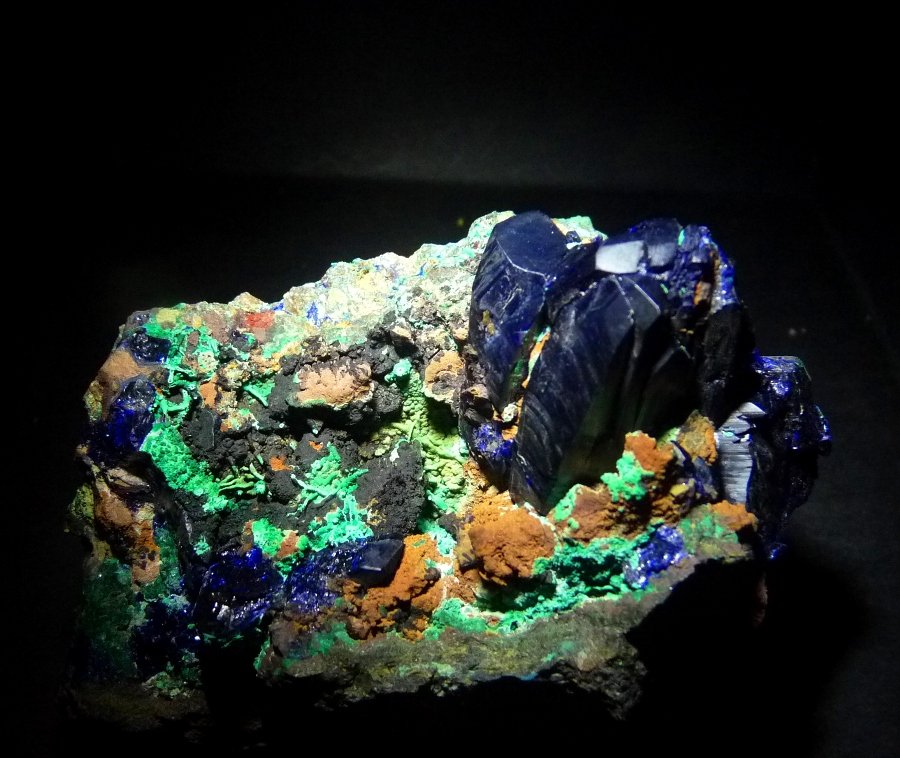 Azurita y Malaquita.
80x70 mm.
(Autor: Jesus Franquesa Baucells)