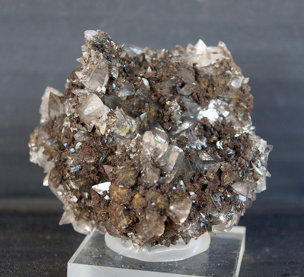 Calcita, Romanèchita
4.5 x 4 cm
(Autor: Pedro Antonio)