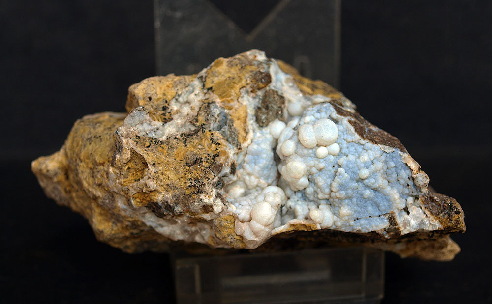 Cuarzo (variedad calcedonia)
8 x 5.5 cm
(Autor: Pedro Antonio)