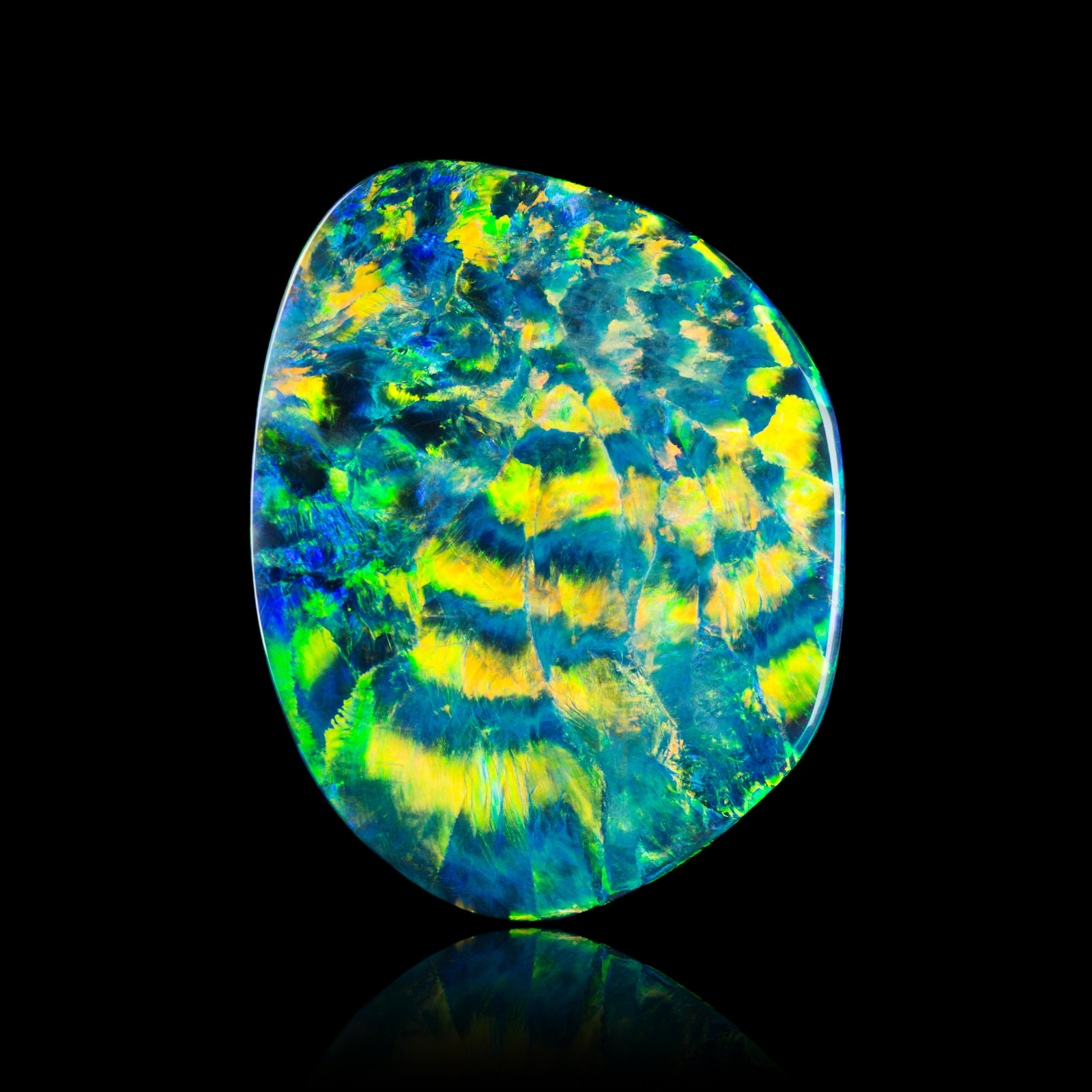 Opalo
7,5 x 6 x 1 cm
(Autor: Museo MIM)