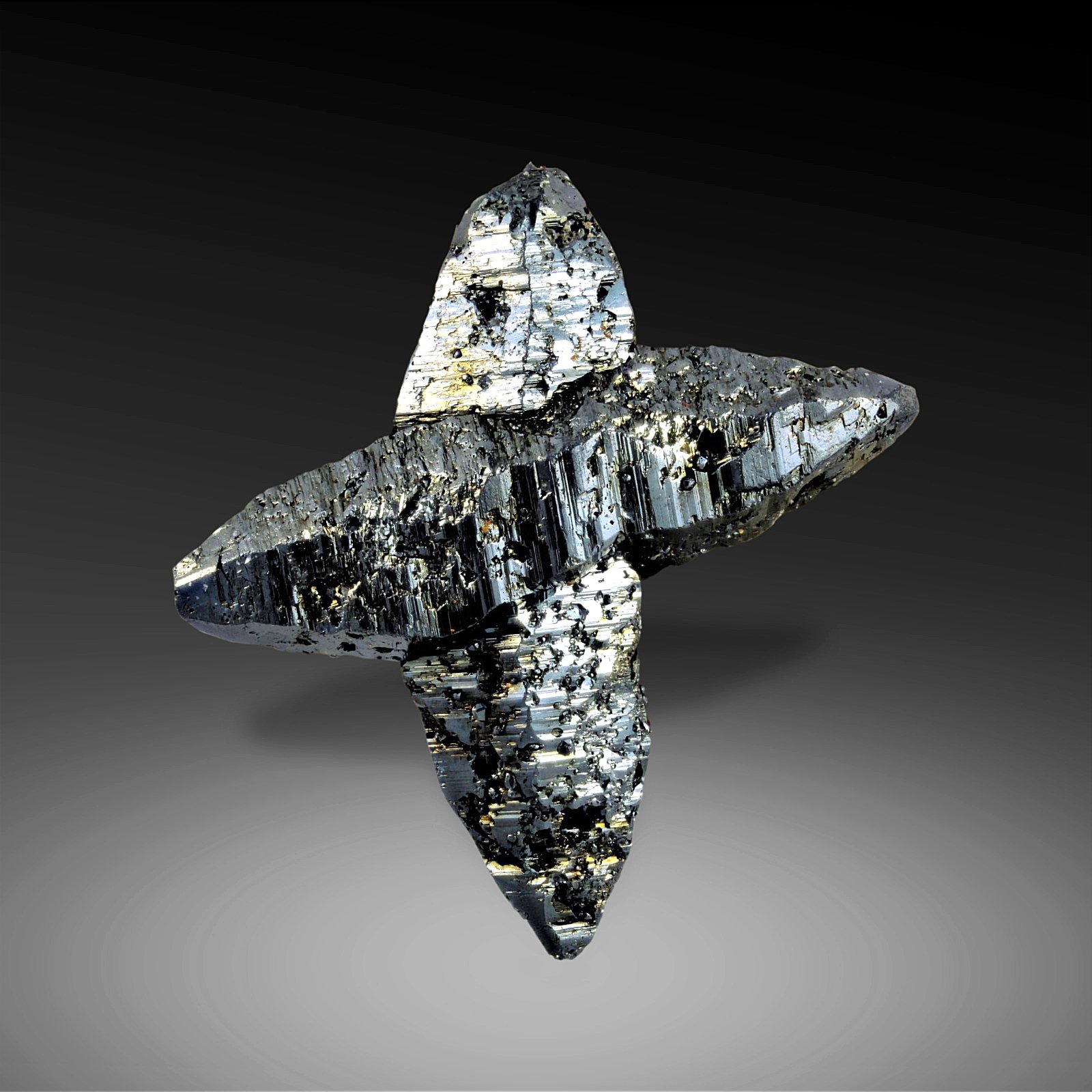 Hematites
12 mm
(Autor: minerho)