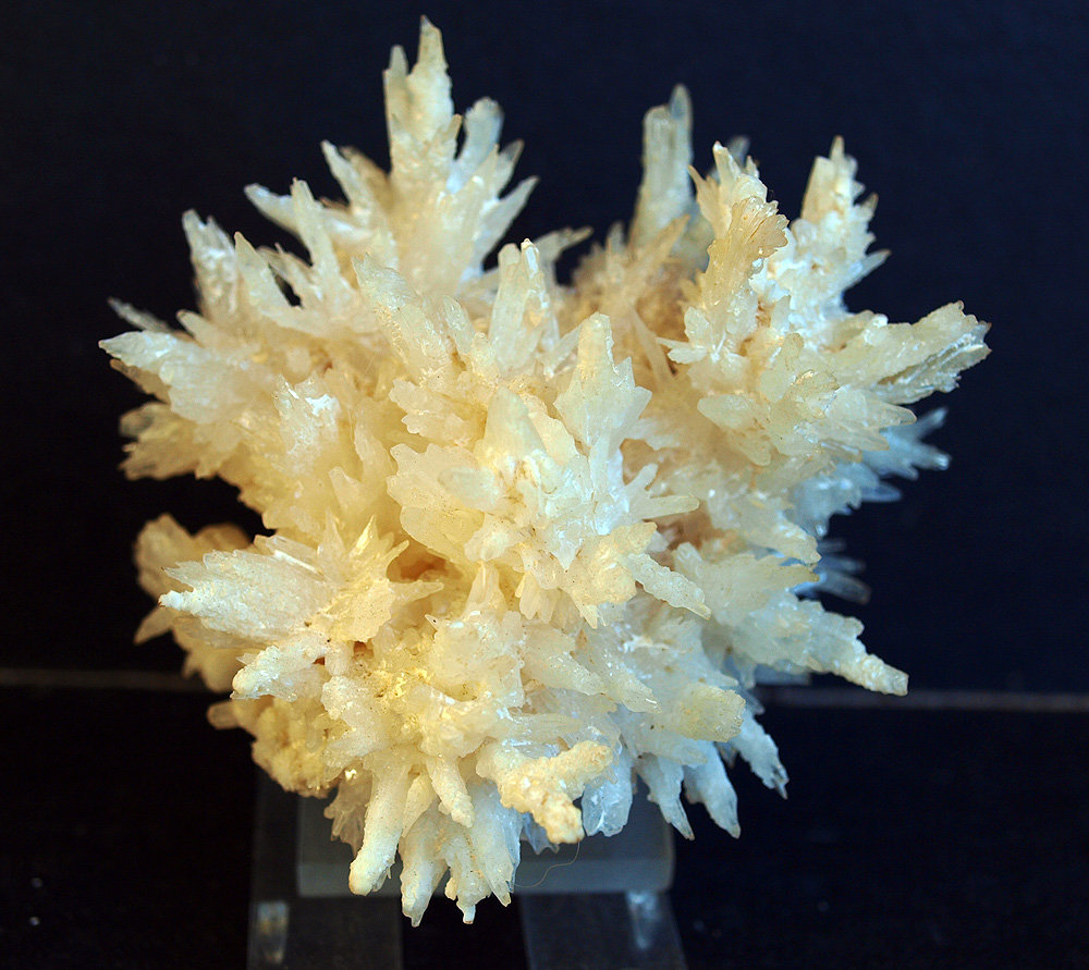 Aragonito
8 x 6.5 cm
(Autor: Pedro Antonio)