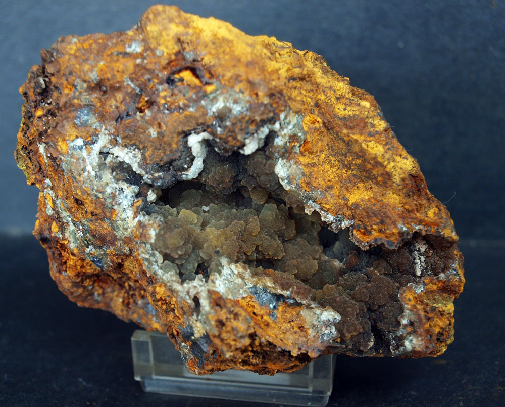 Cuarzo (variedad calcedonia)
9.5 x 6.5 cm
(Autor: Pedro Antonio)