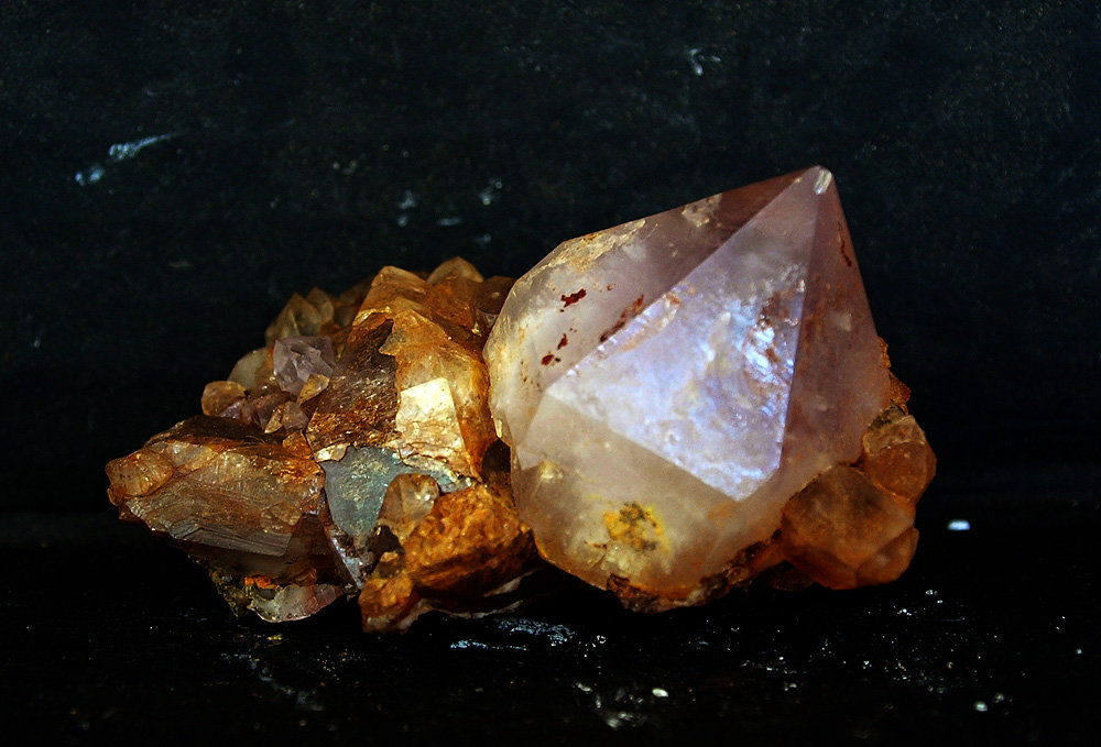 Cuarzo (variedad amatista)
5.5 x 3.5 cm
(Autor: Pedro Antonio)
