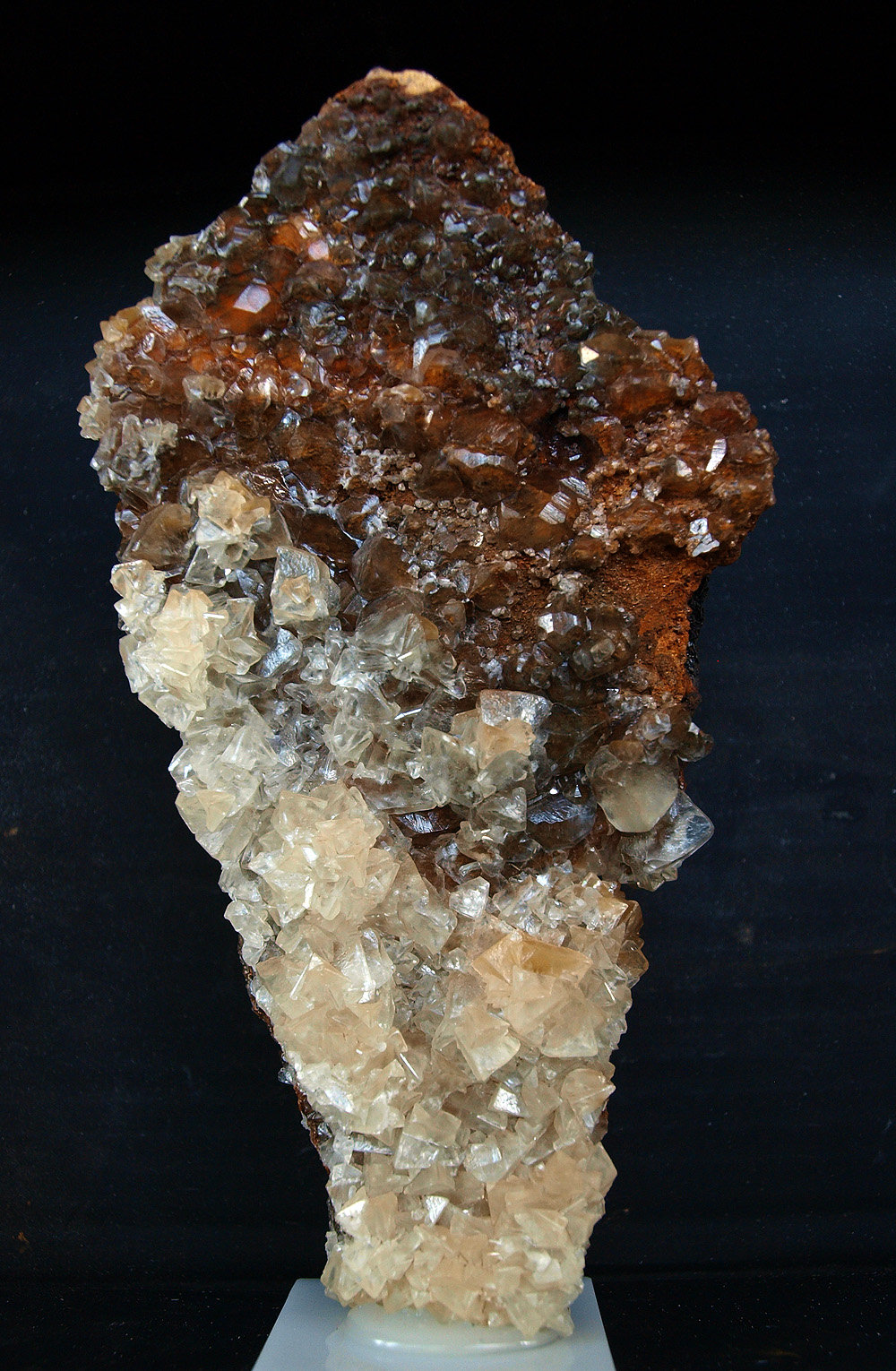 Calcita
19 x 10.5 cm
(Autor: Pedro Antonio)