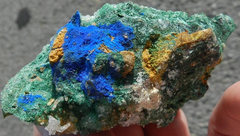 Azurita, Aurichalcita (Auricalcita)
6,5cm - 4cm
(Autor: ramon ro)