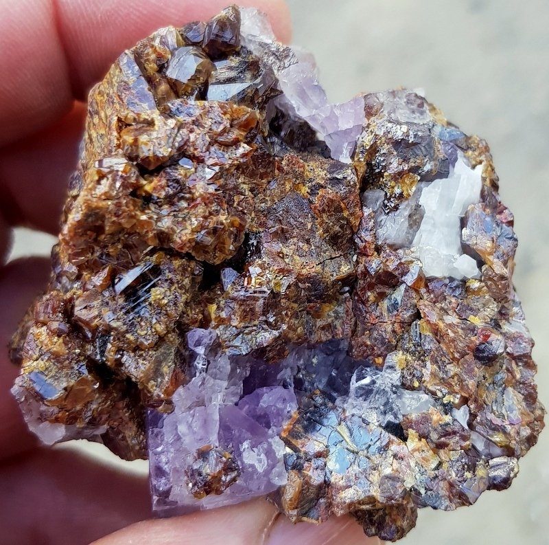Esfalerita , Fluorita
7cm - 5,5cm
(Autor: ramon ro)