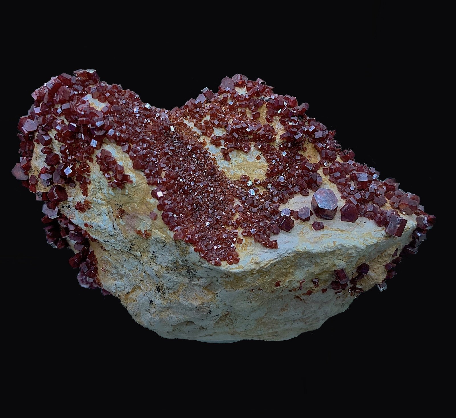 Vanadinita
9,4 x 7,2 cm.
(Autor: Xavier bordas)
