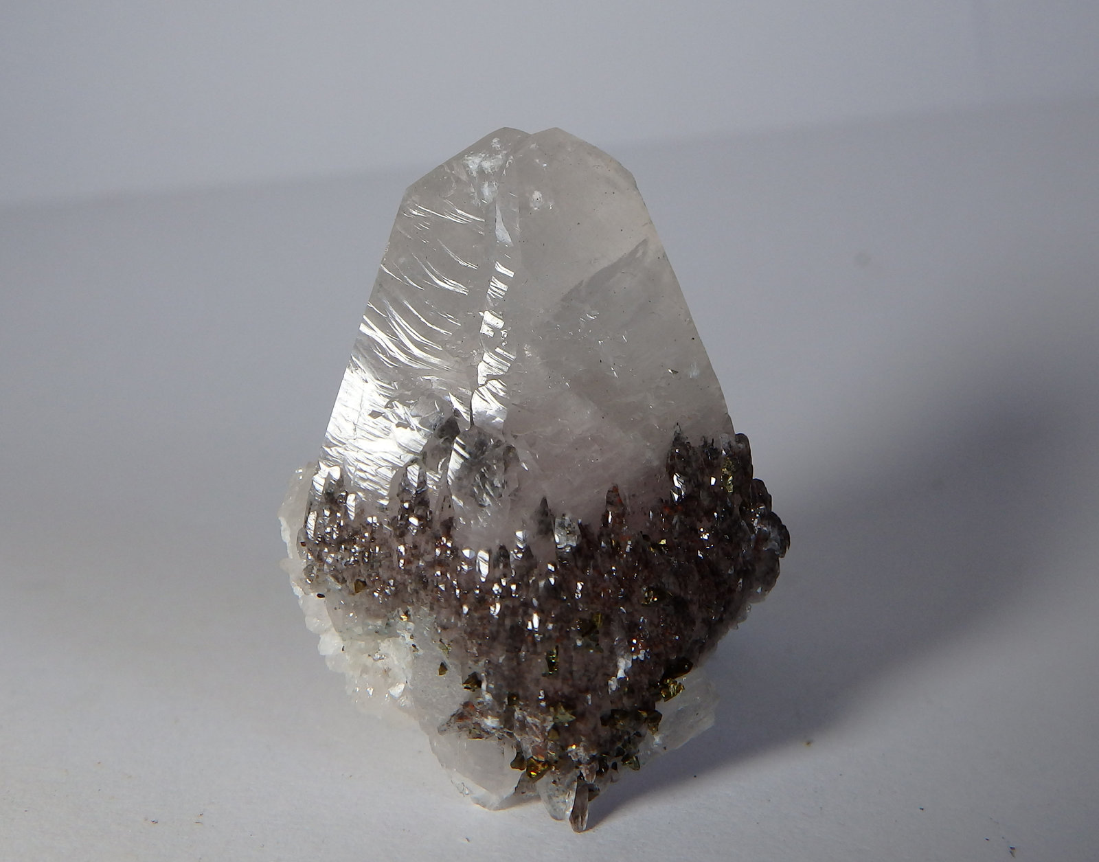 Calcita y Calcopirita
3,6 x 2,6 cm
(Autor: heat00)