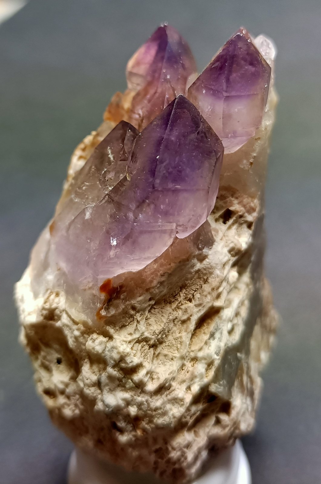 Cuarzo (variedad amatista)
5,5 x 3 cm
(Autor: Frederic Varela)