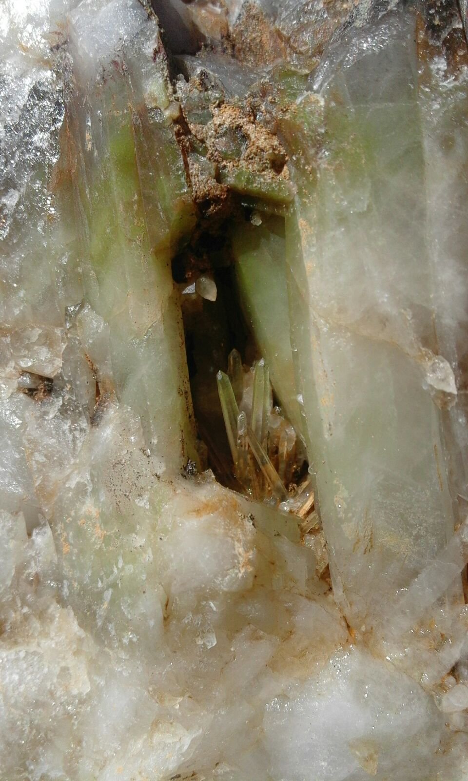 Cuarzo.
Cristales de 1,5 cm.
(Autor: Rafael varela olveira)