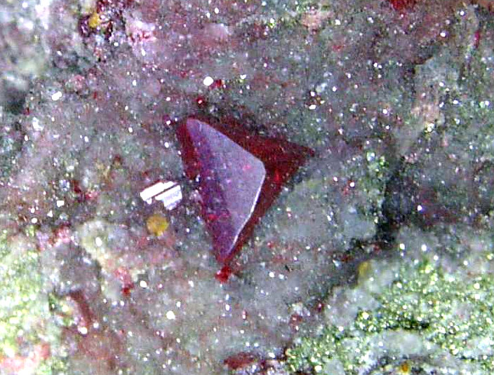 Cinabrio
Cristal de 3 mm.
(Autor: Antonio P. López)