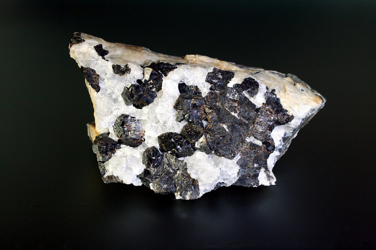 Esfalerita
12 x 7 cm.
(Autor: Antonio P. López)