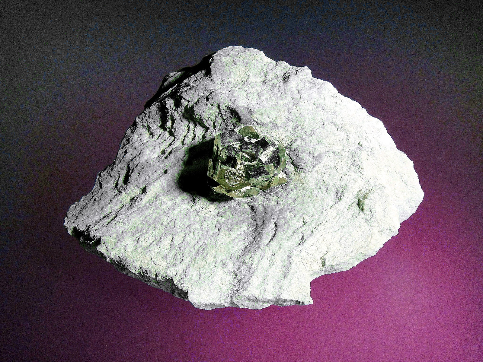 Pirita
10 x 8 cm.
(Autor: Antonio P. López)