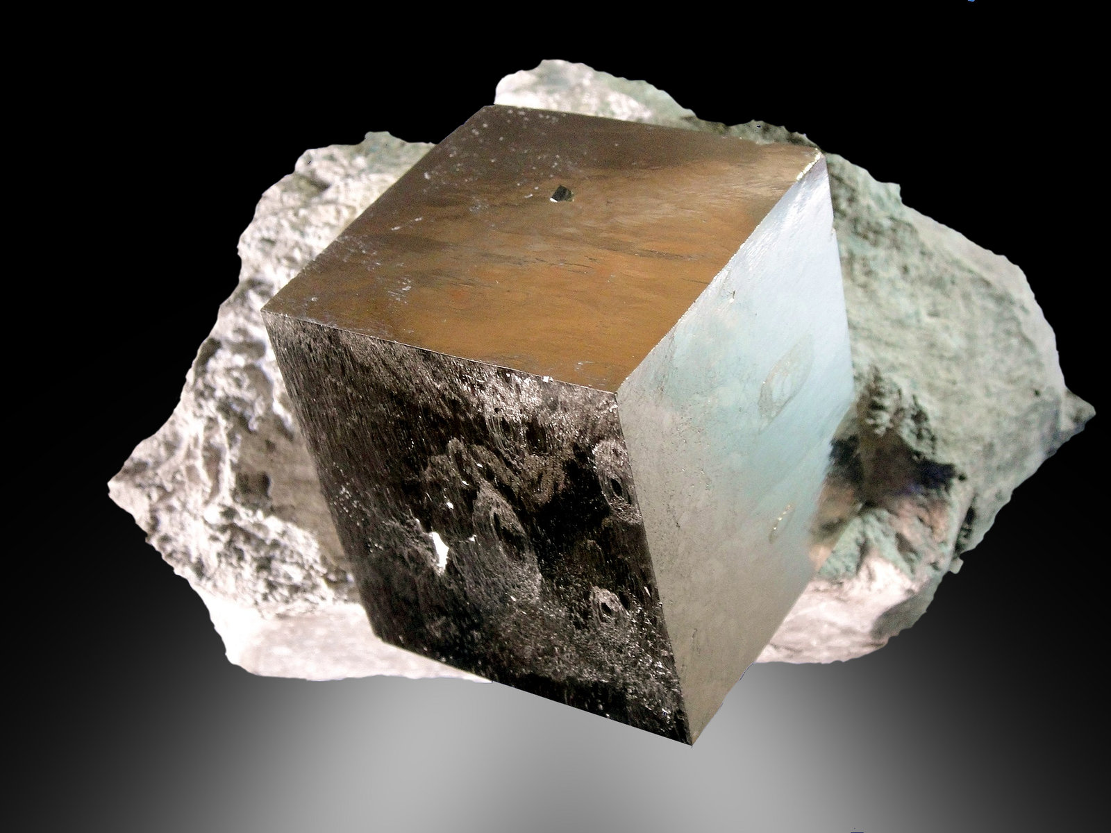 Pirita
16 x 13 cm.
(Autor: Antonio P. López)