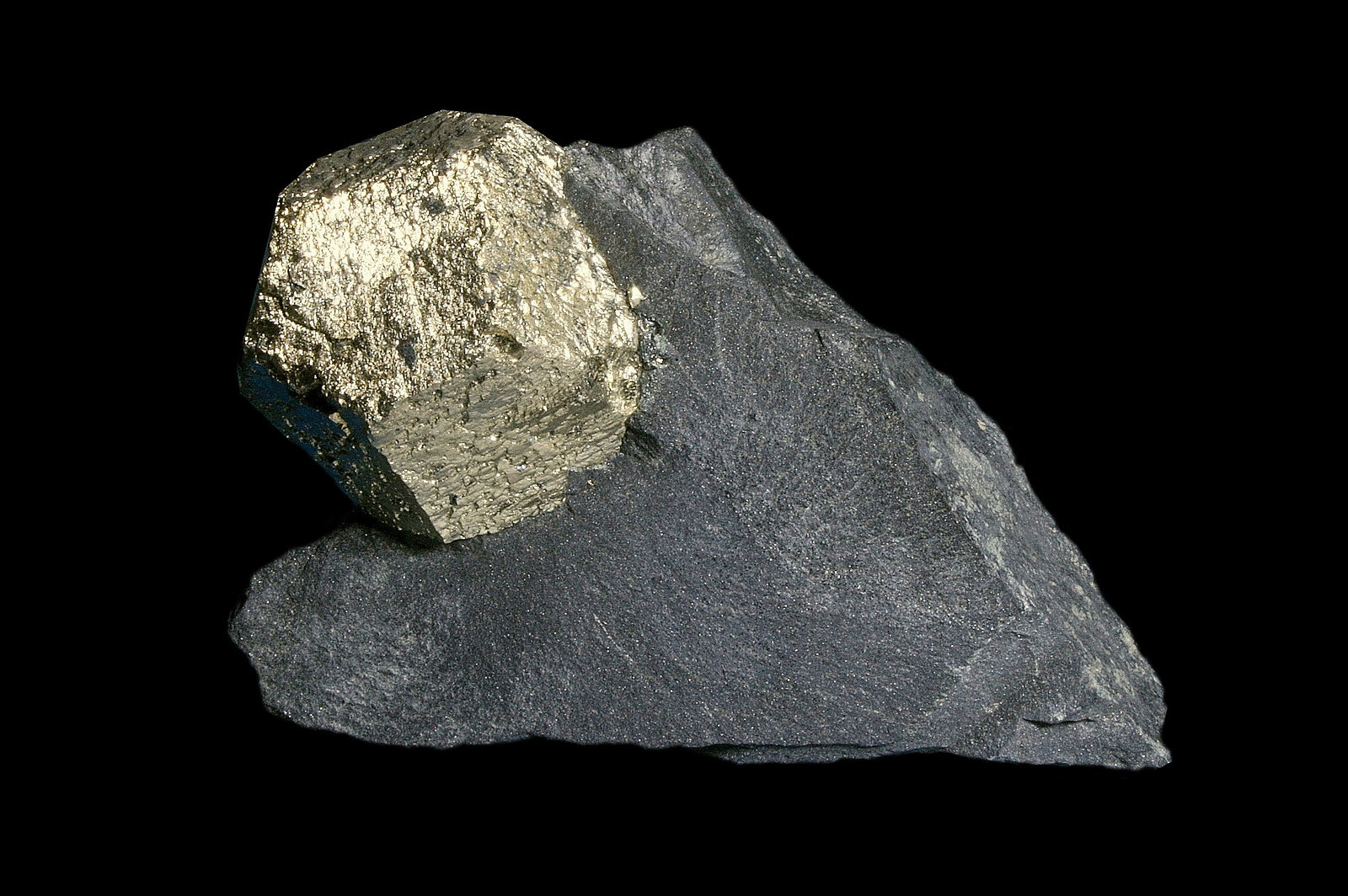 Pirita
9 x 7 cm.
(Autor: Antonio P. López)