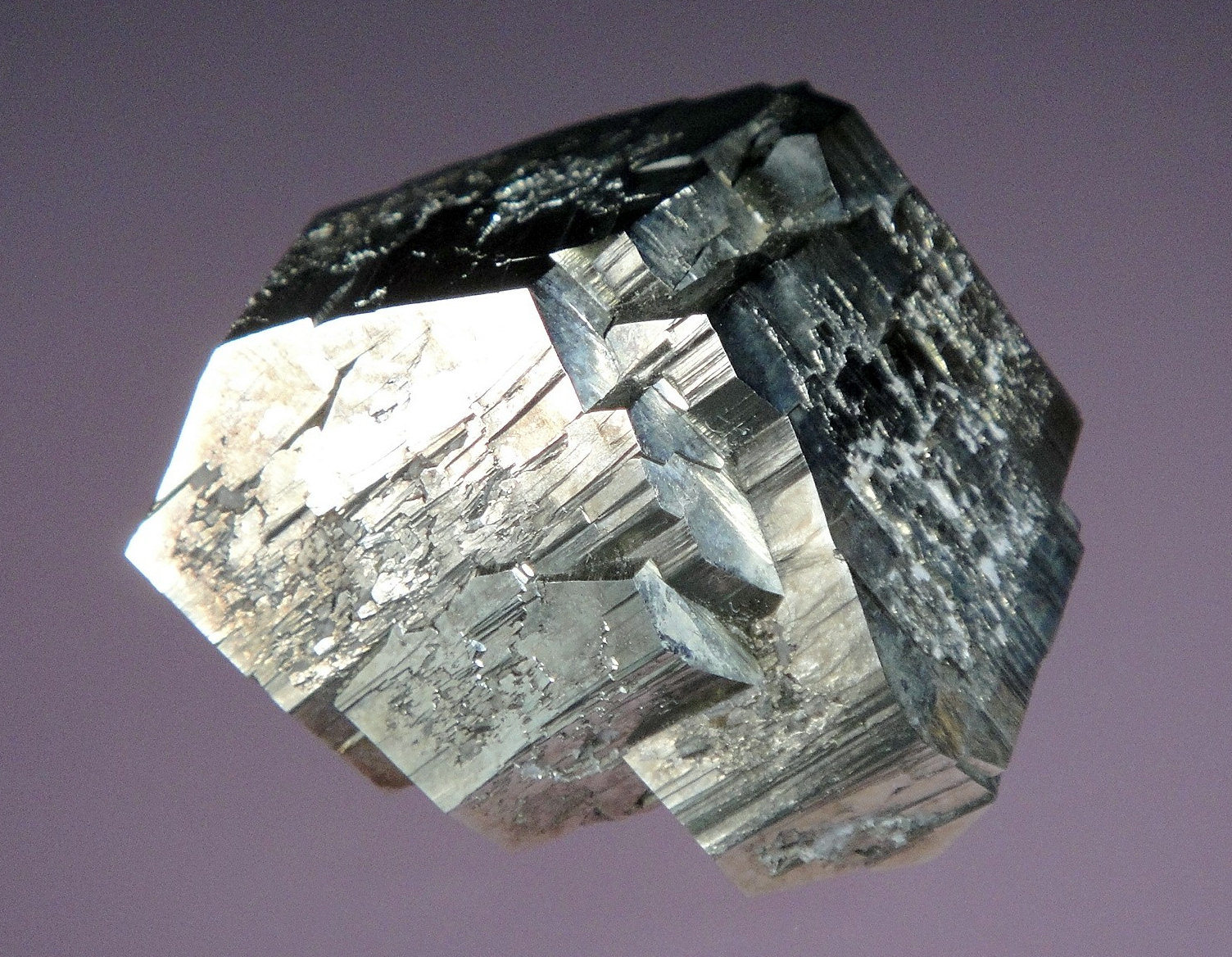 Pirita
4 x 4 cm.
(Autor: Antonio P. López)