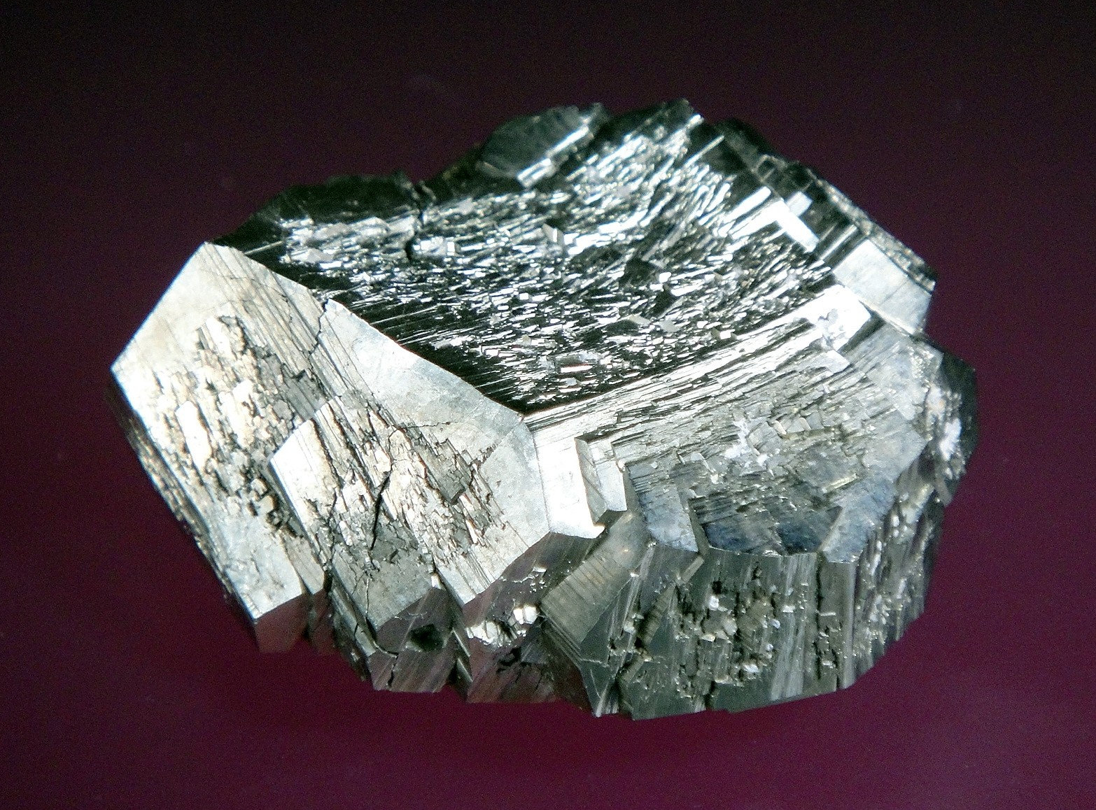 Pirita
4 x 4 cm.
(Autor: Antonio P. López)