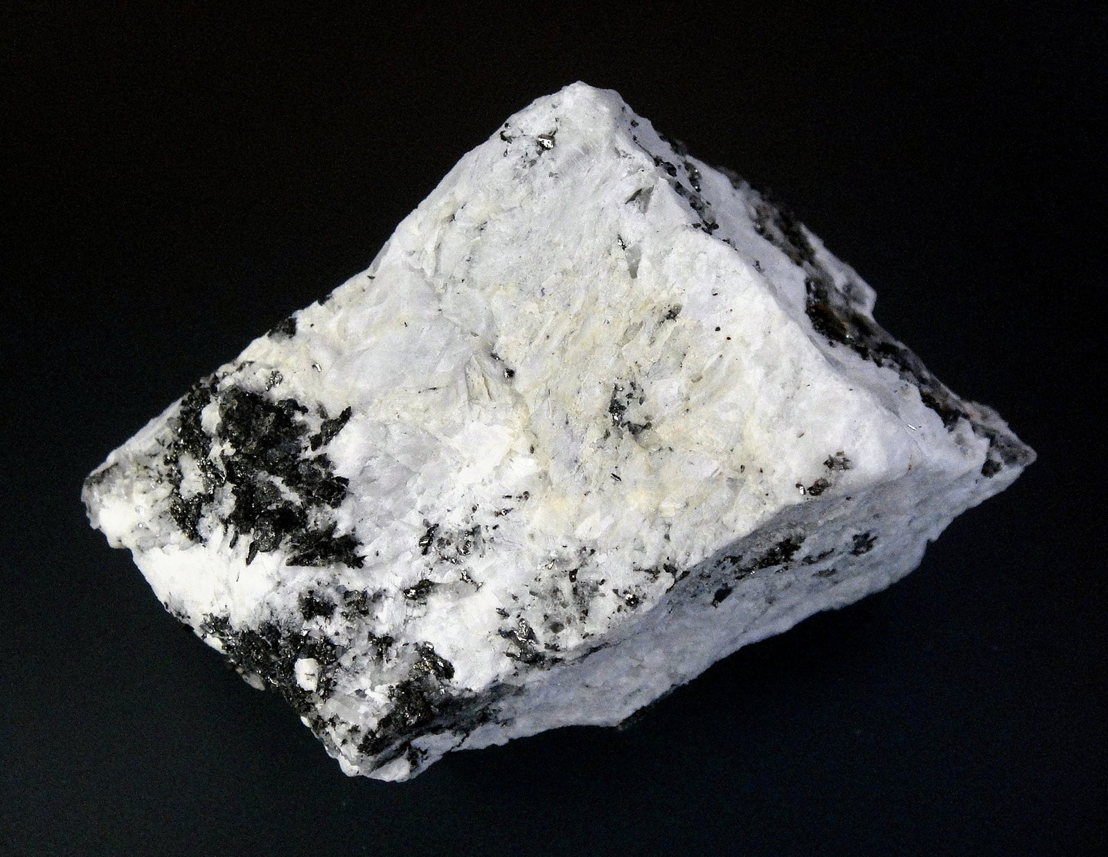Gudmundita
7 x 5 cm.
(Autor: Antonio P. López)