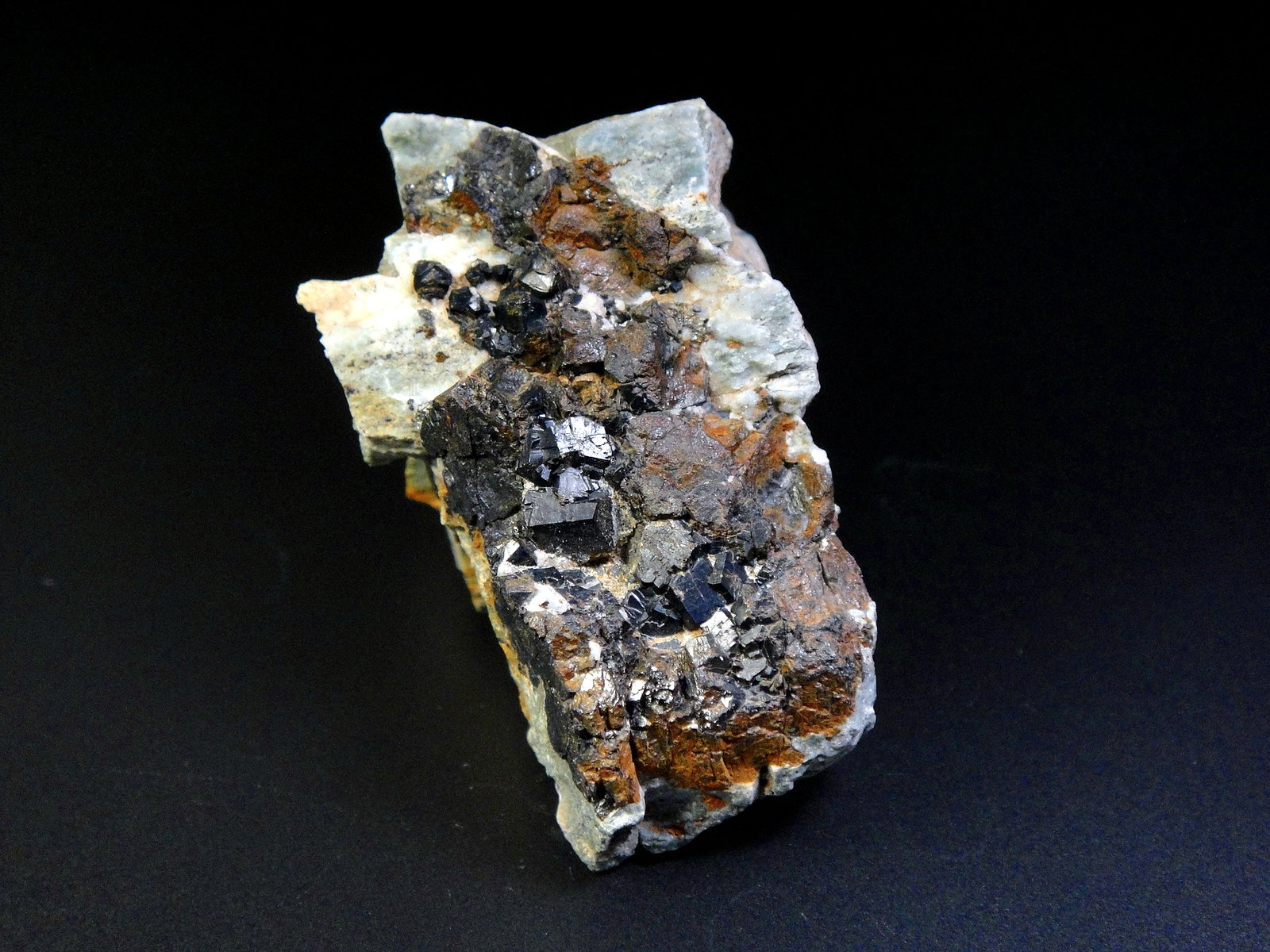 Esfalerita
5 x 2,5 cm.
(Autor: Antonio P. López)