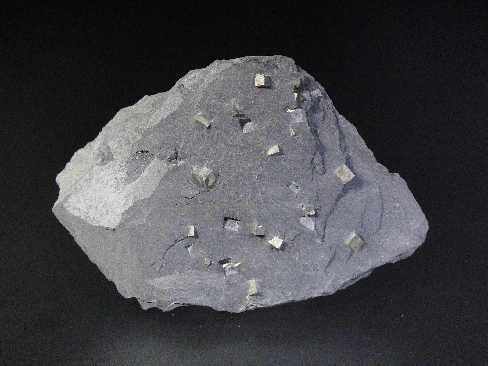 Pirita
8 x 5 cm.
(Autor: Antonio P. López)