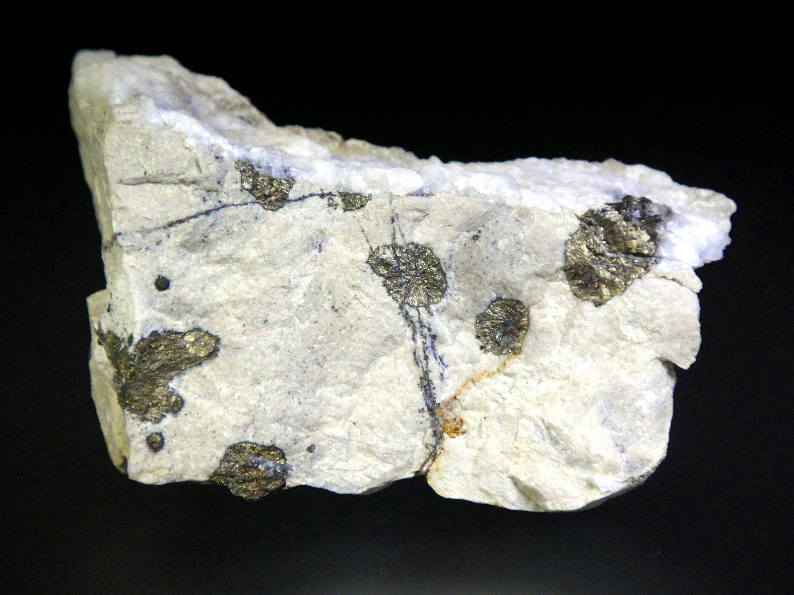 Marcasita
8 x 5 cm.
(Autor: Antonio P. López)