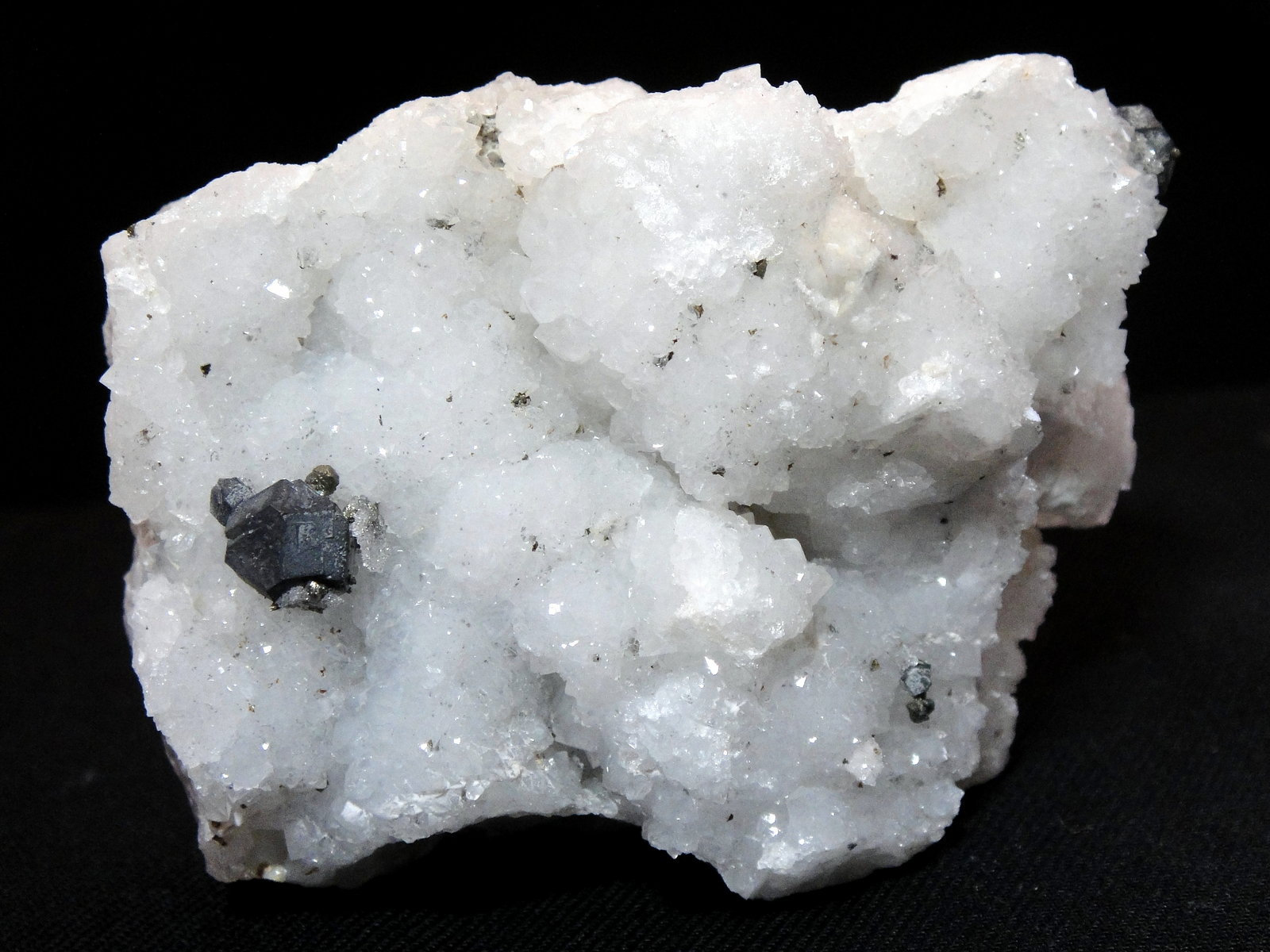 Galena, Cuarzo
7 x 5 cm.
(Autor: Antonio P. López)