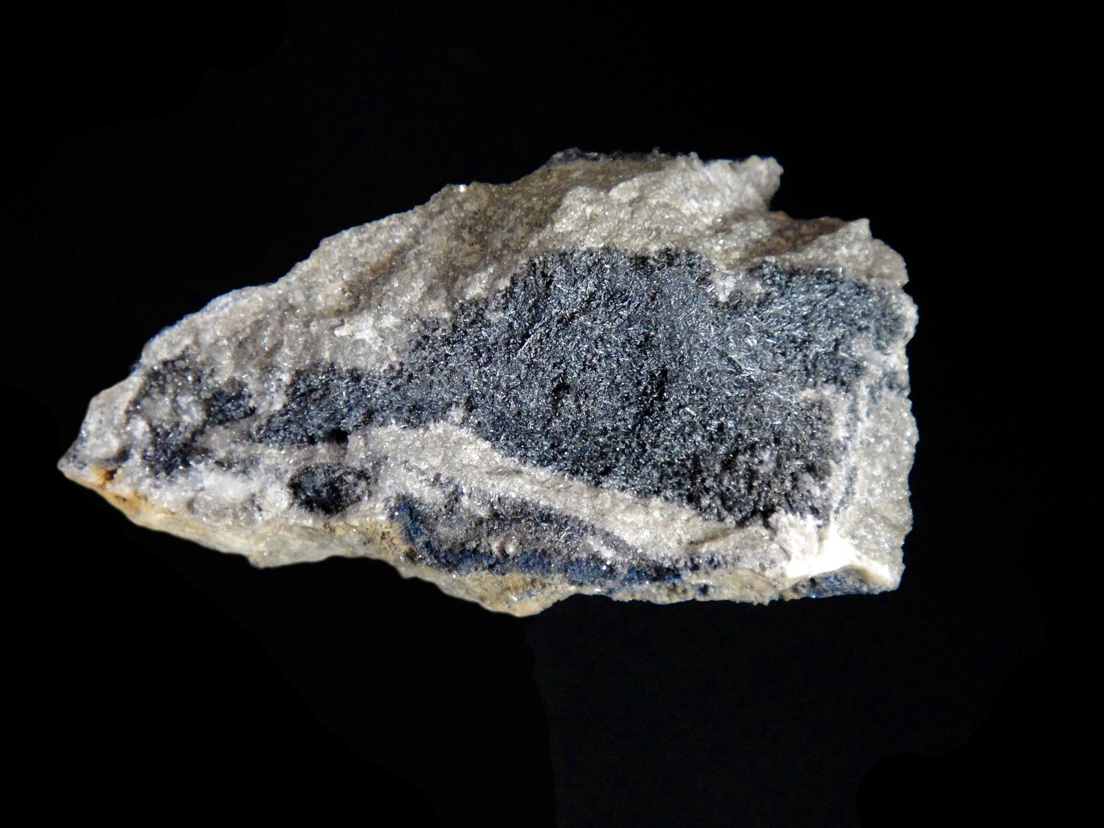 Estibina
6 x 3 cm.
(Autor: Antonio P. López)