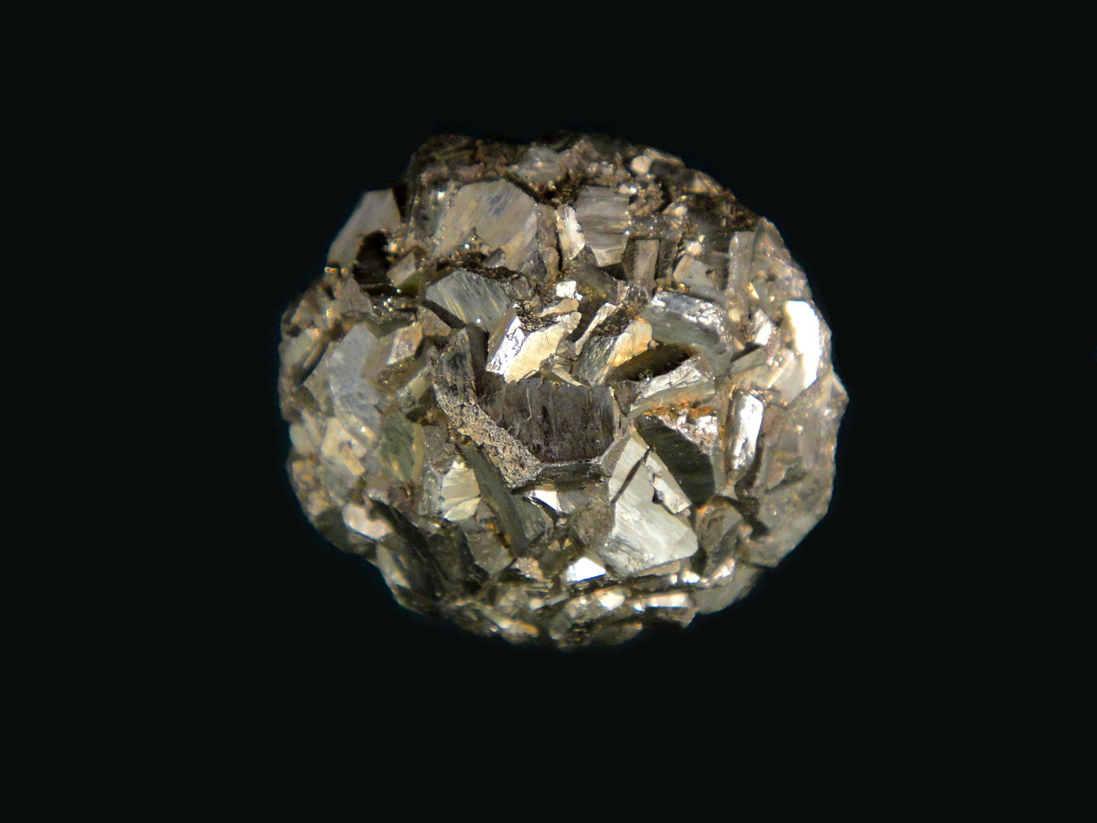 Pirita
3 x 3 cm.
(Autor: Antonio P. López)