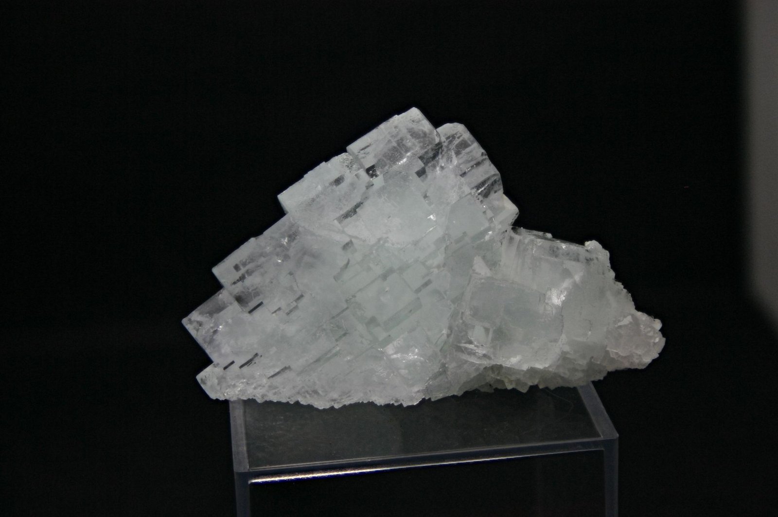 Fluorita
43mm - 41mm - 30mm
(Autor: Pedro Naranjo)