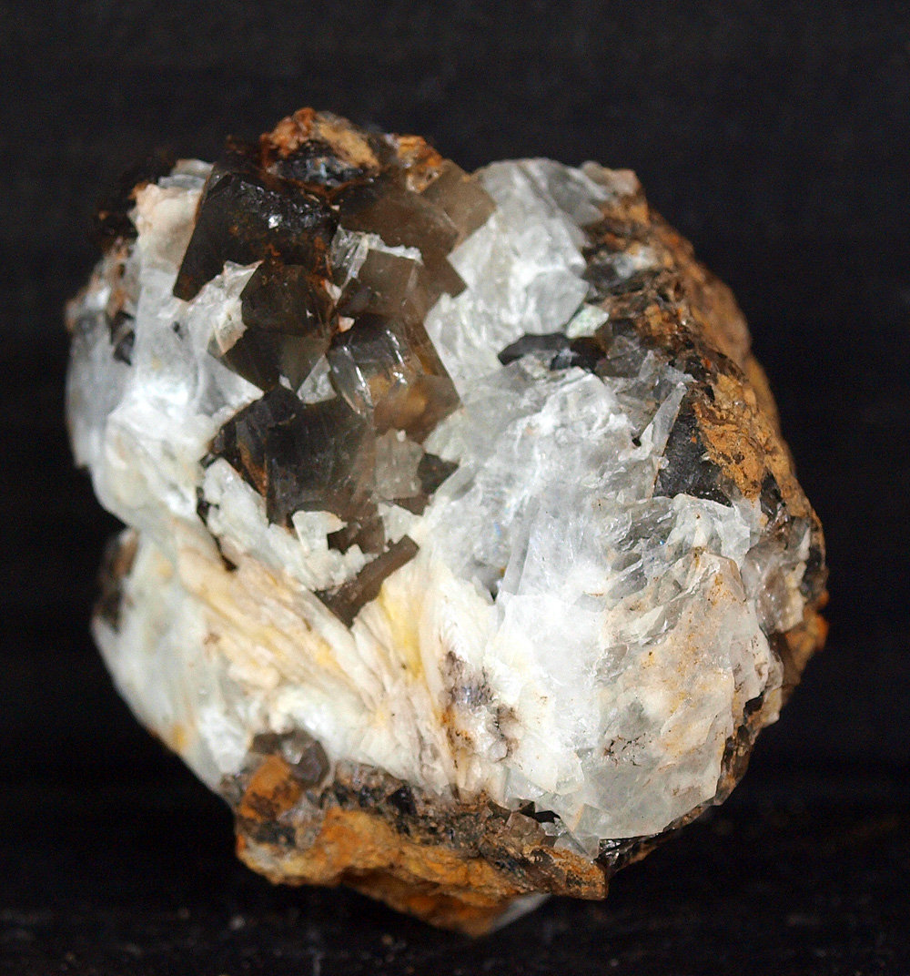 Fluorita y Baritina
5 x 5 cm
(Autor: Pedro Antonio)