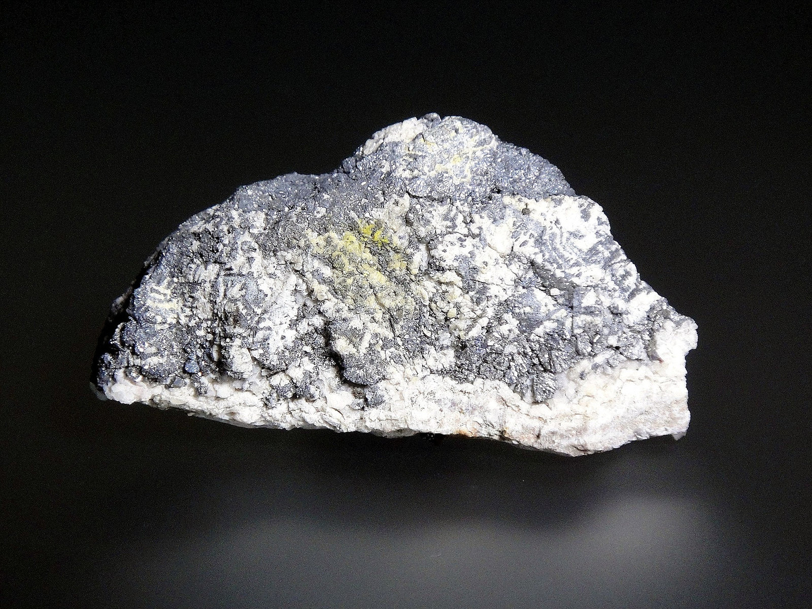 Rammelsbergita
5 x 3 cm.
(Autor: Antonio P. López)