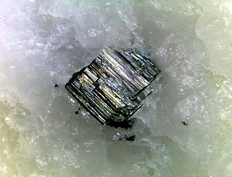 Arsenopirita
Cristal de 4 mm.
(Autor: Antonio P. López)