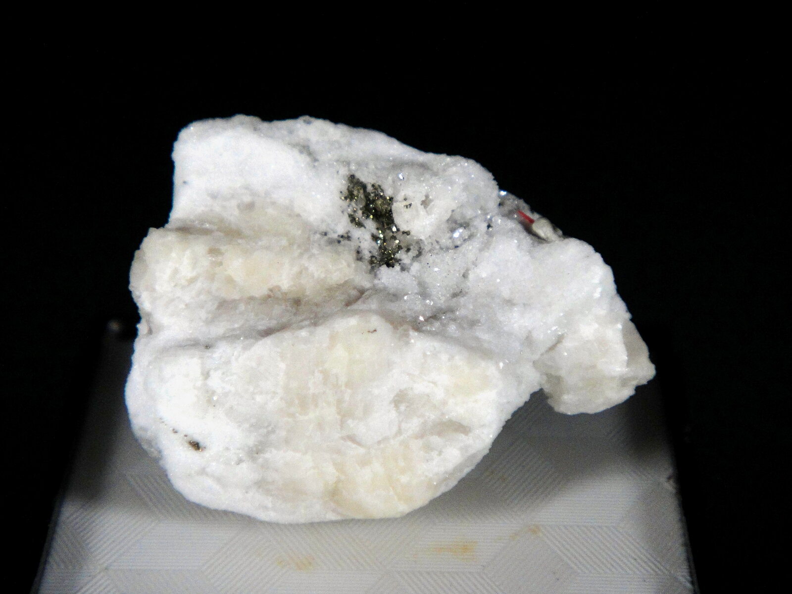 Baumhauerita, Pirita
Cantera Lengenbach, Fäld, Valle Binn (Binntal), Wallis (Valais), Suiza
3,5 x 2 cm.
(Autor: Antonio P. López)