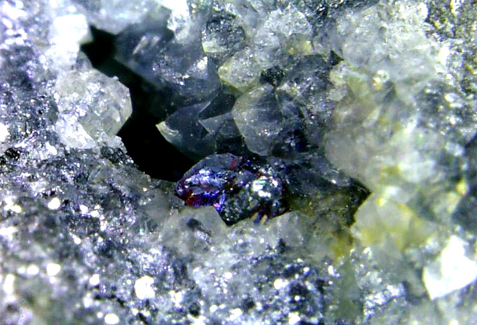 Pirargirita
Cristal de 3 mm.
(Autor: Antonio P. López)