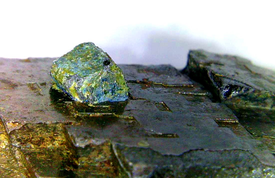 Bournonita y Siderita
Cristal de 3 mm.
(Autor: Antonio P. López)