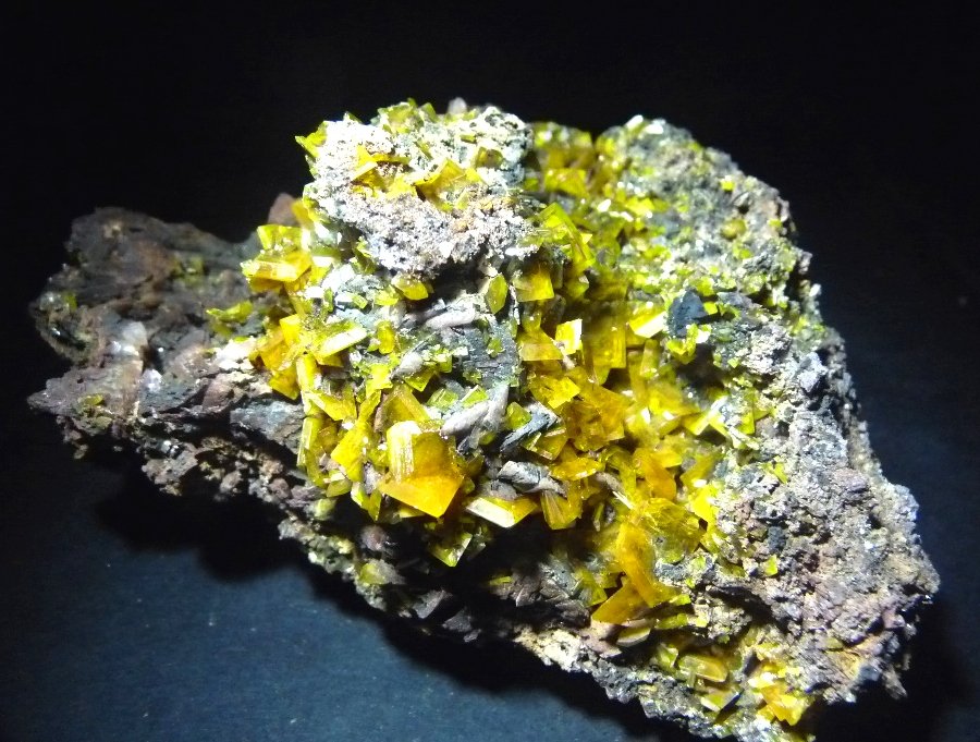 Wulfenita
80x70 mm.
(Autor: Jesus Franquesa Baucells)