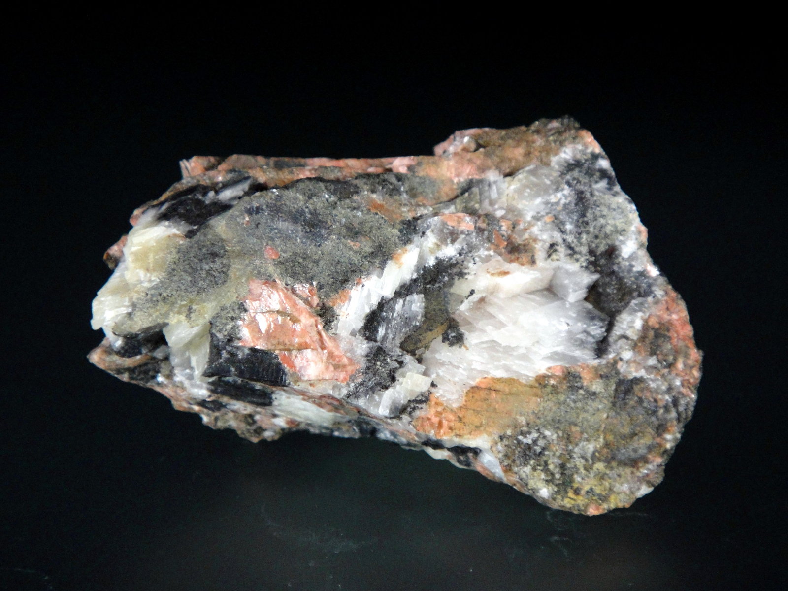 Berzelianita
6 x 4 cm.
(Autor: Antonio P. López)