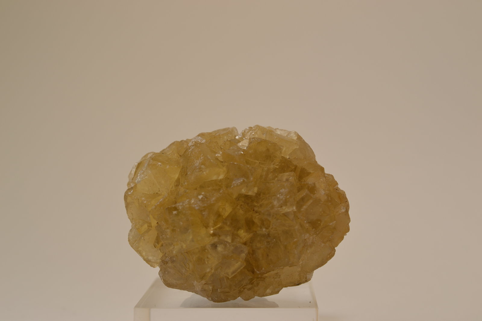 Fluorita
6,6x 5,2x 3,5 cm
(Autor: Raúl S. Llorente)