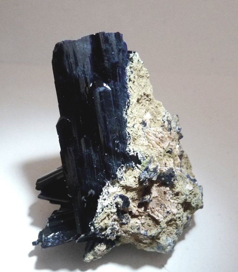 Azurita.
60x40 mm.
(Autor: Jesus Franquesa Baucells)