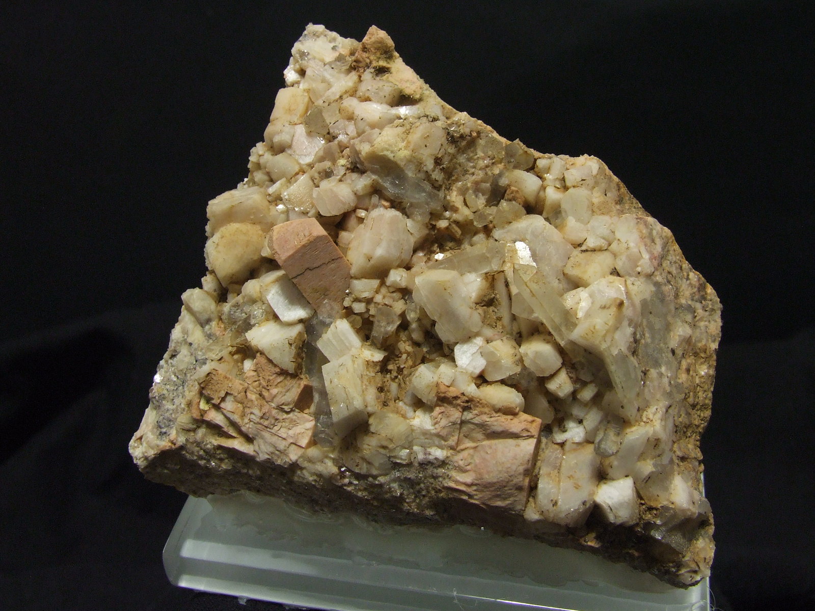 Microclina, Albita y Cuarzo
75x65mm
(Autor: joaquin gar)