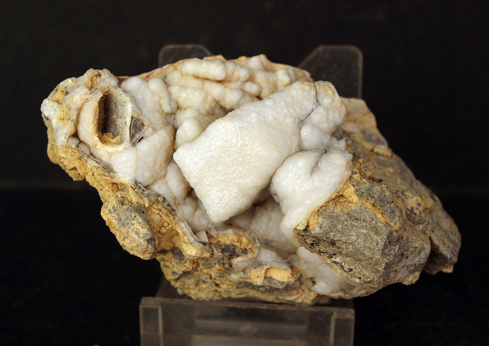 Cuarzo (variedad calcedonia)
8.5 x 4.5 cm
(Autor: Pedro Antonio)
