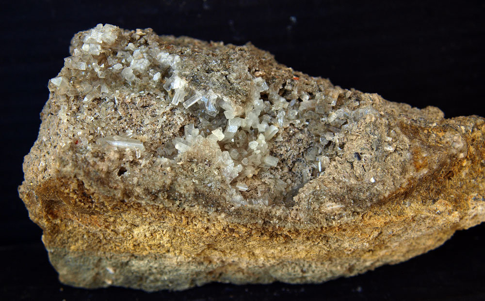 Celestina
5 x 9 cm
(Autor: Pedro Antonio)