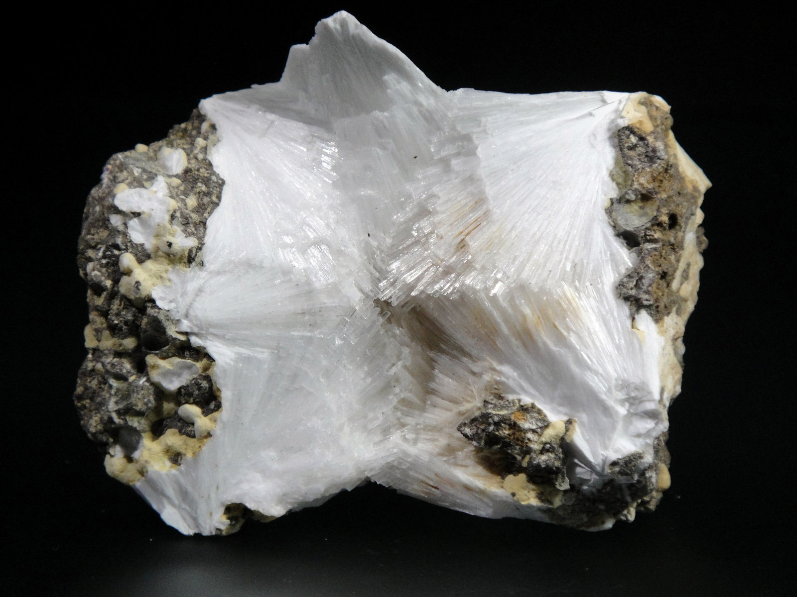 Mesolita
7 x 6 cm.
(Autor: Antonio P. López)